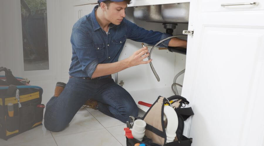 Expert burst pipe repair services in Franklin Park, IL